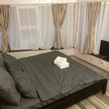 Apartments4Rent 이아시 외부 사진
